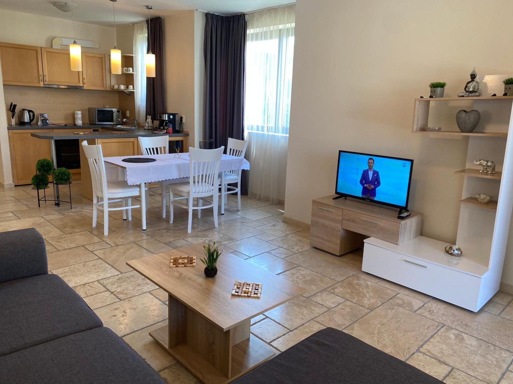 Sea View & Infinity Pool Apartments In Kaliakria Resort Балчик Екстериор снимка