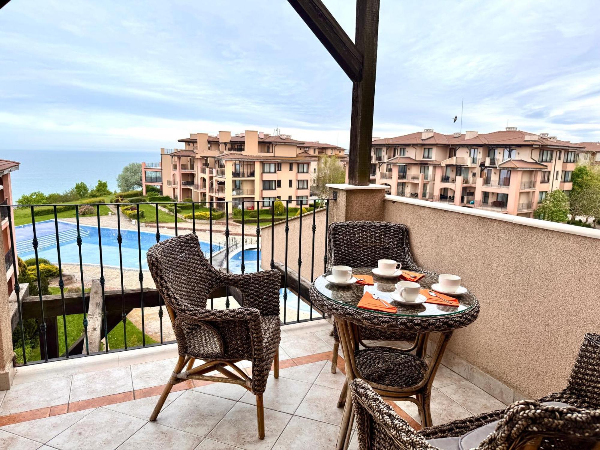 Sea View & Infinity Pool Apartments In Kaliakria Resort Балчик Екстериор снимка