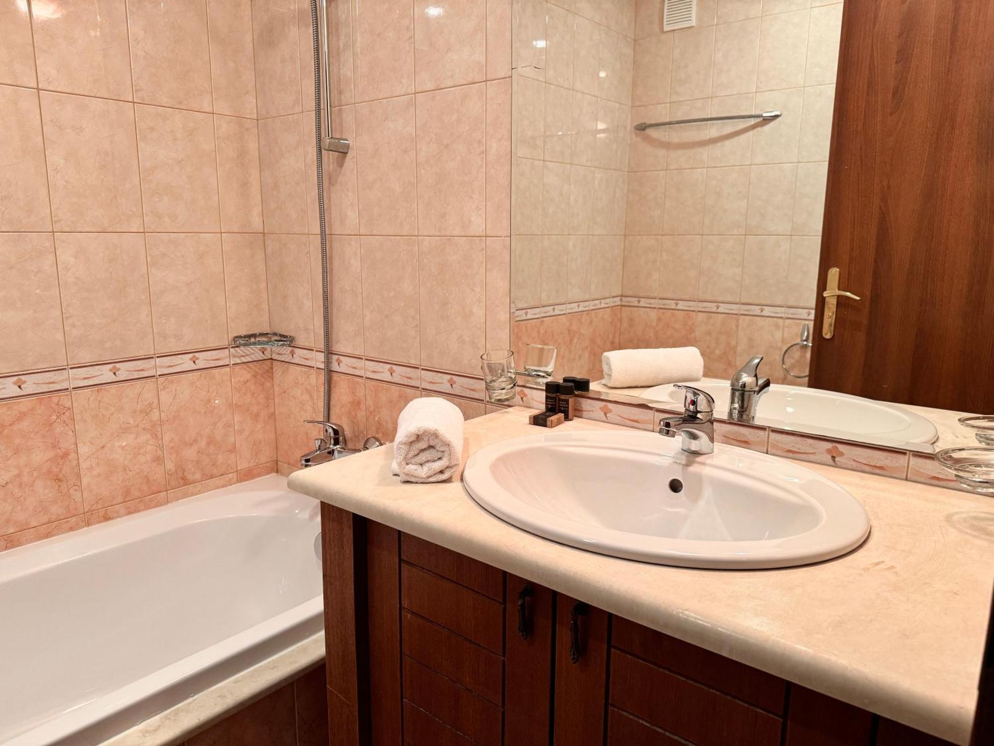 Sea View & Infinity Pool Apartments In Kaliakria Resort Балчик Екстериор снимка